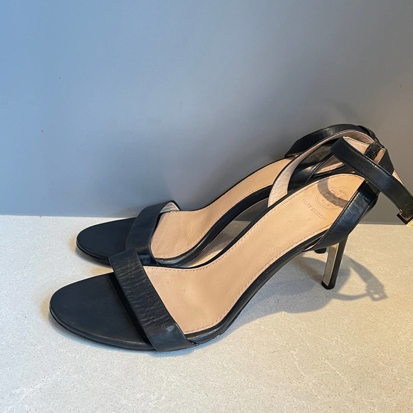 Tory Burch Shoes - Tory Burch Black Heels